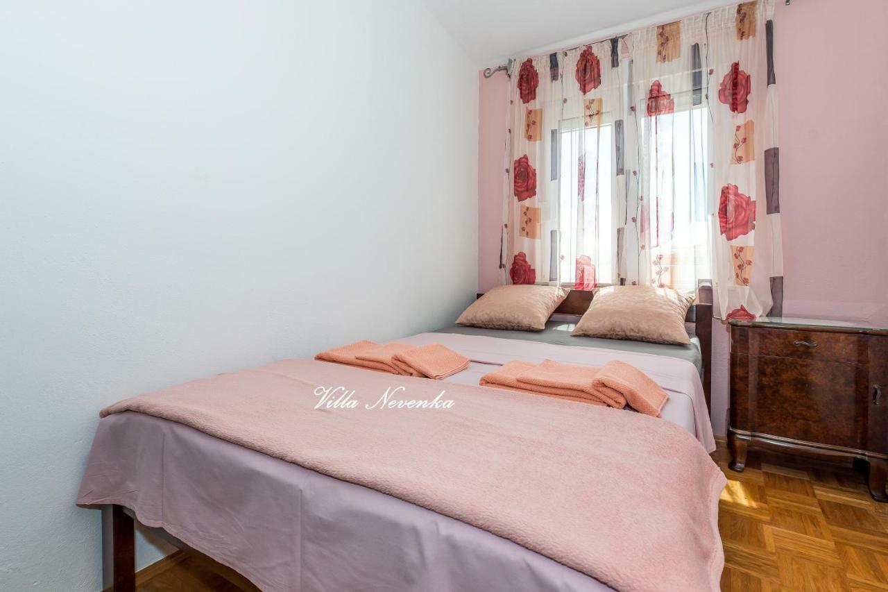 Apartments Villa Nevenka Rogoznica  Exteriör bild